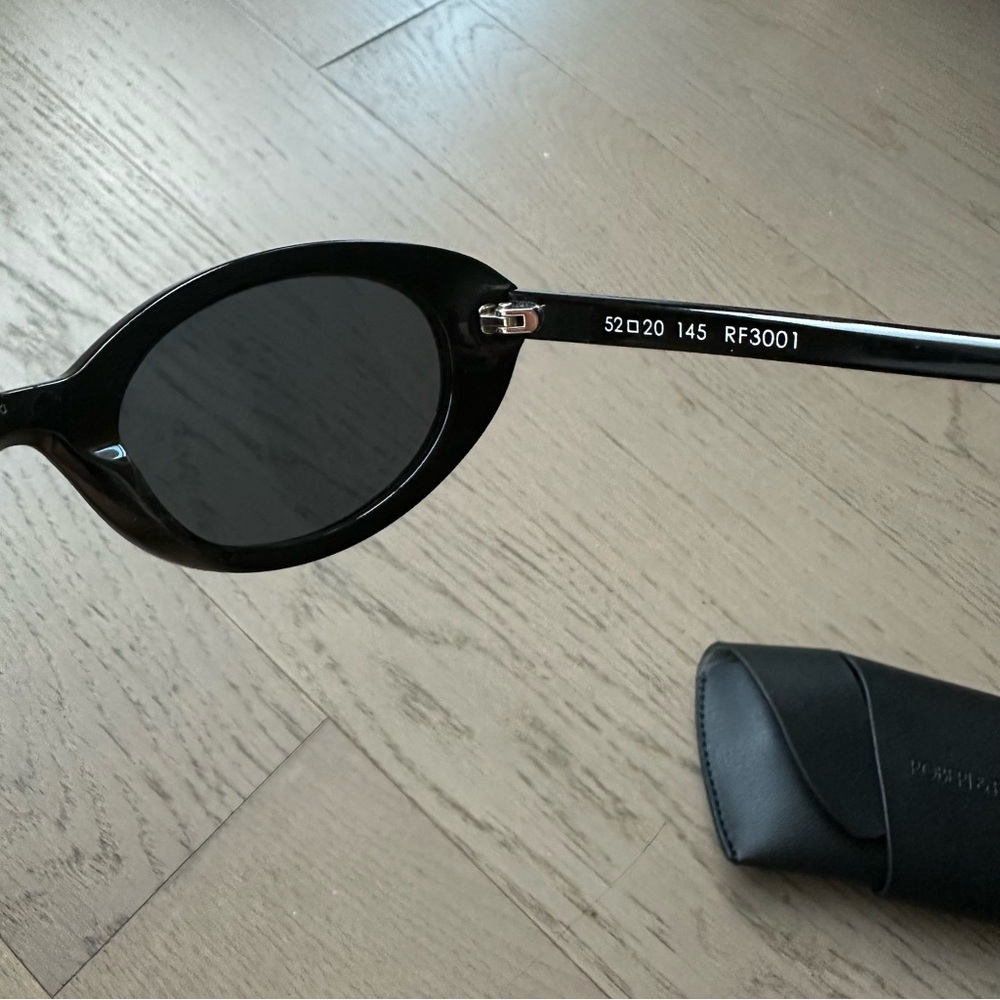 Roberi & Fraud Betty Sunglasses - Picture 9 of 10
